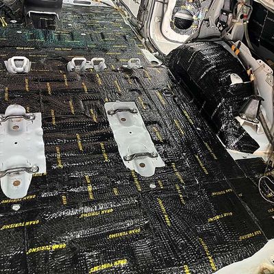 अच्छा दाम अनुकूलित कार हुड इन्सुलेशन पैड कार थर्मल बैरियर शोर शमन डिजाइन ऑनलाइन